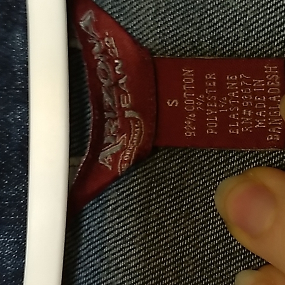 Arizona Jeans Dark Wash Crop Jean Jacket Size S - Picture 3 of 6